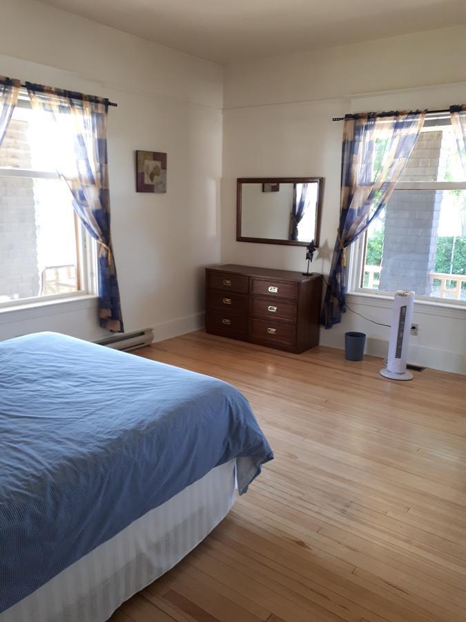 Dans Les Draps De Morphee Bed and Breakfast Campbellton Buitenkant foto