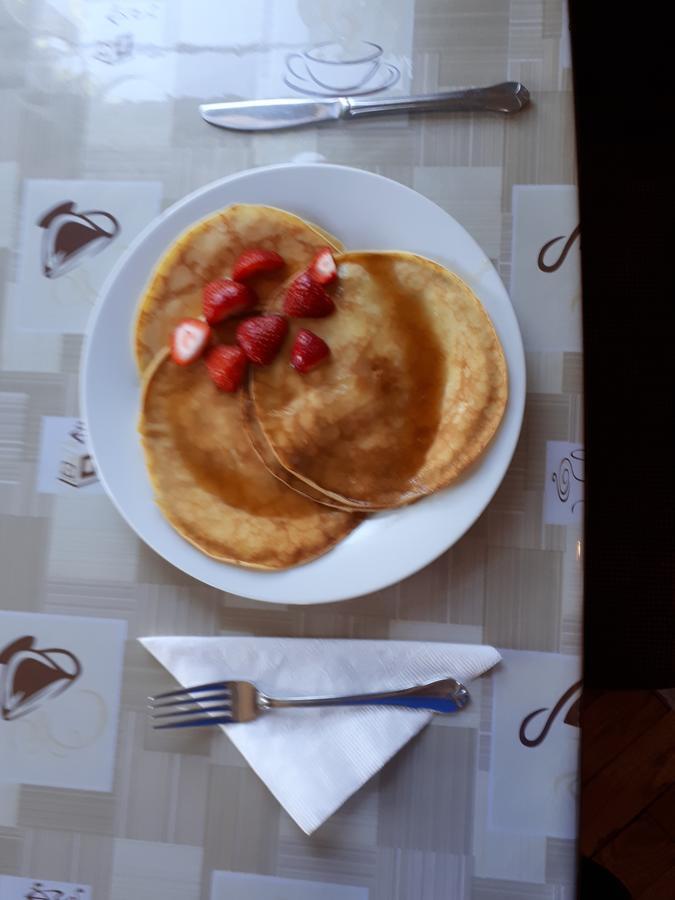 Dans Les Draps De Morphee Bed and Breakfast Campbellton Buitenkant foto